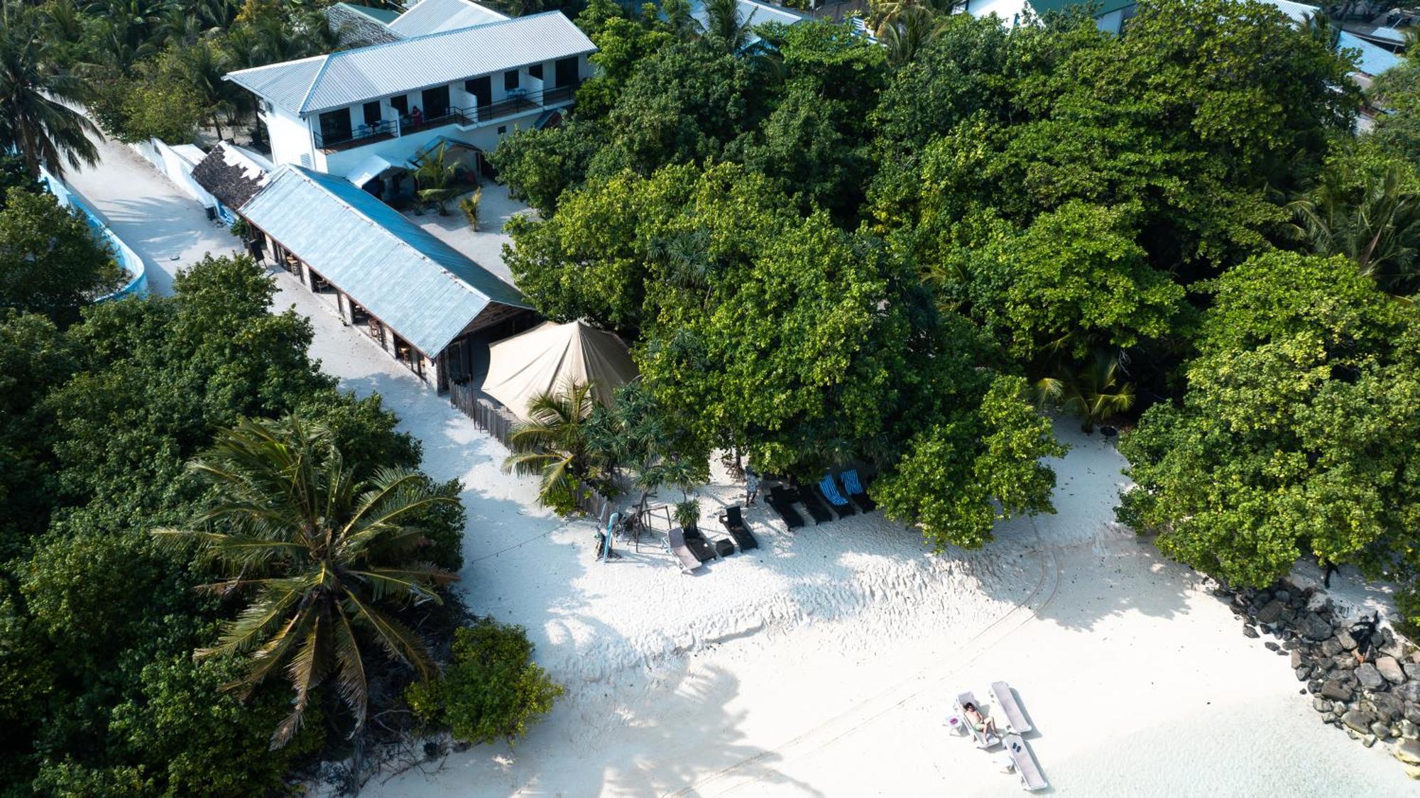 Tranquila Beach Hotel Rasdhoo Exterior photo